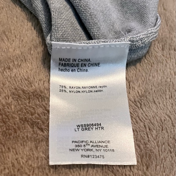 bebeb V-Neck sweater - Picture 7 of 8